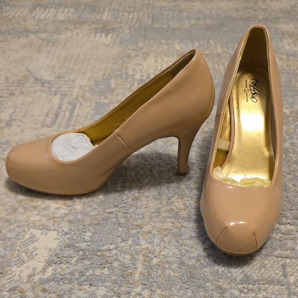 Elegant Patent Nude Heels Low Heel Low Platform